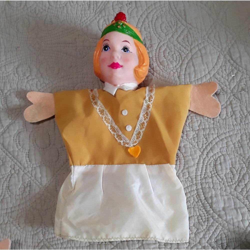 Mr Rodgers Neighborhood Hand Puppets Brown Yellow Vintage Style Folk Characters - Picture 7 of 10